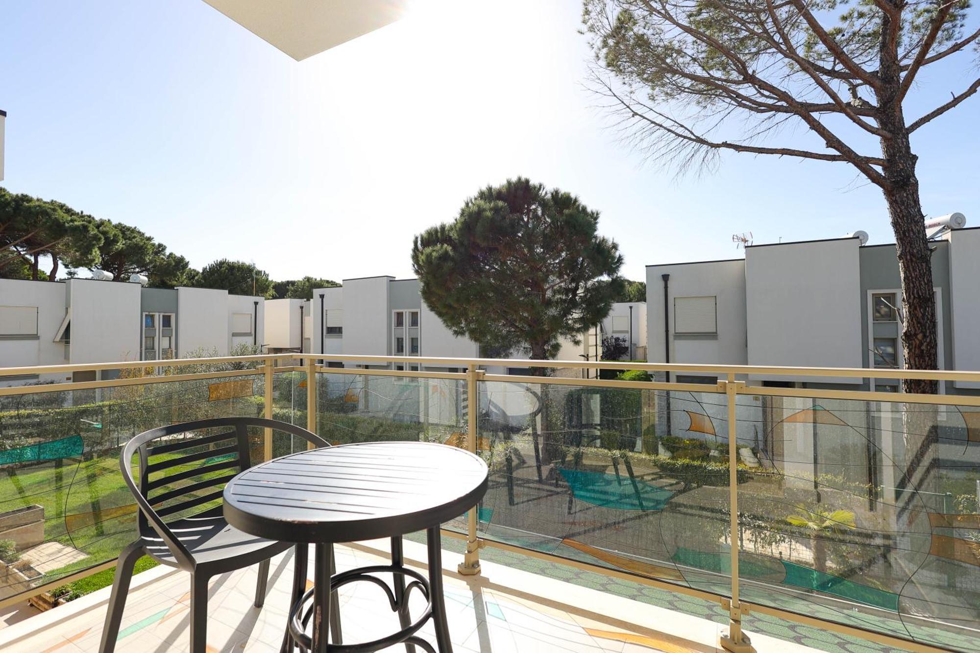 Grandstay Villa Perla Resort Durrës Esterno foto