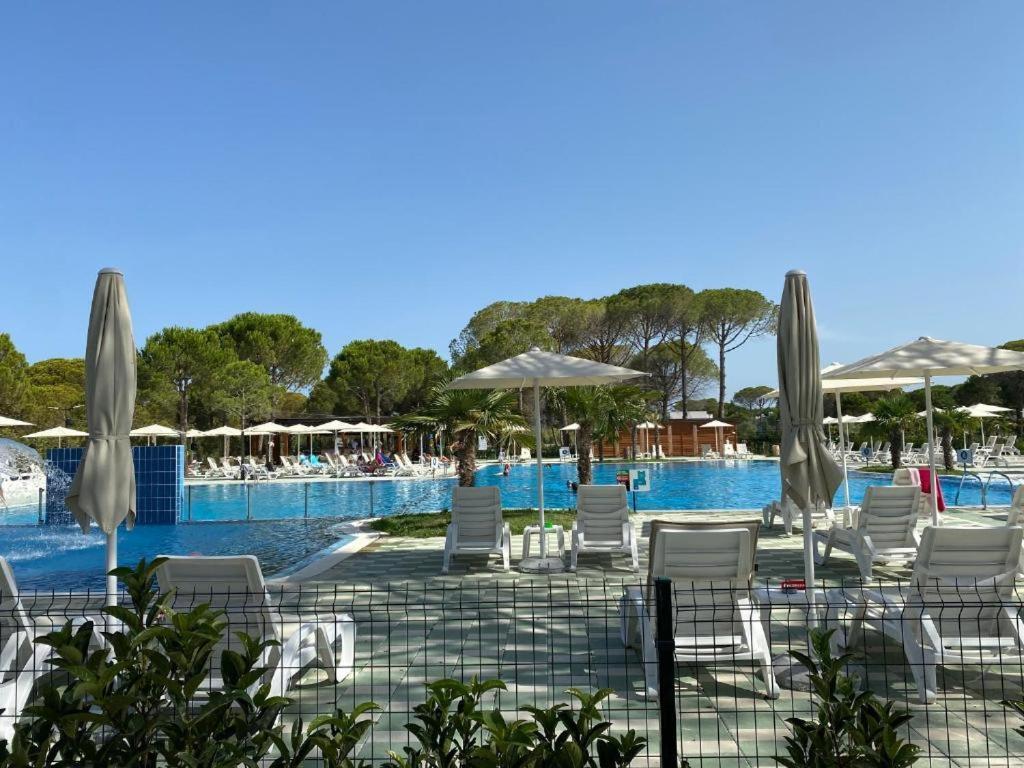 Grandstay Villa Perla Resort Durrës Esterno foto