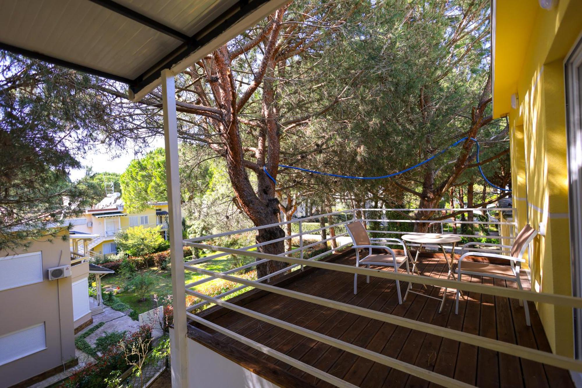 Grandstay Villa Perla Resort Durrës Esterno foto