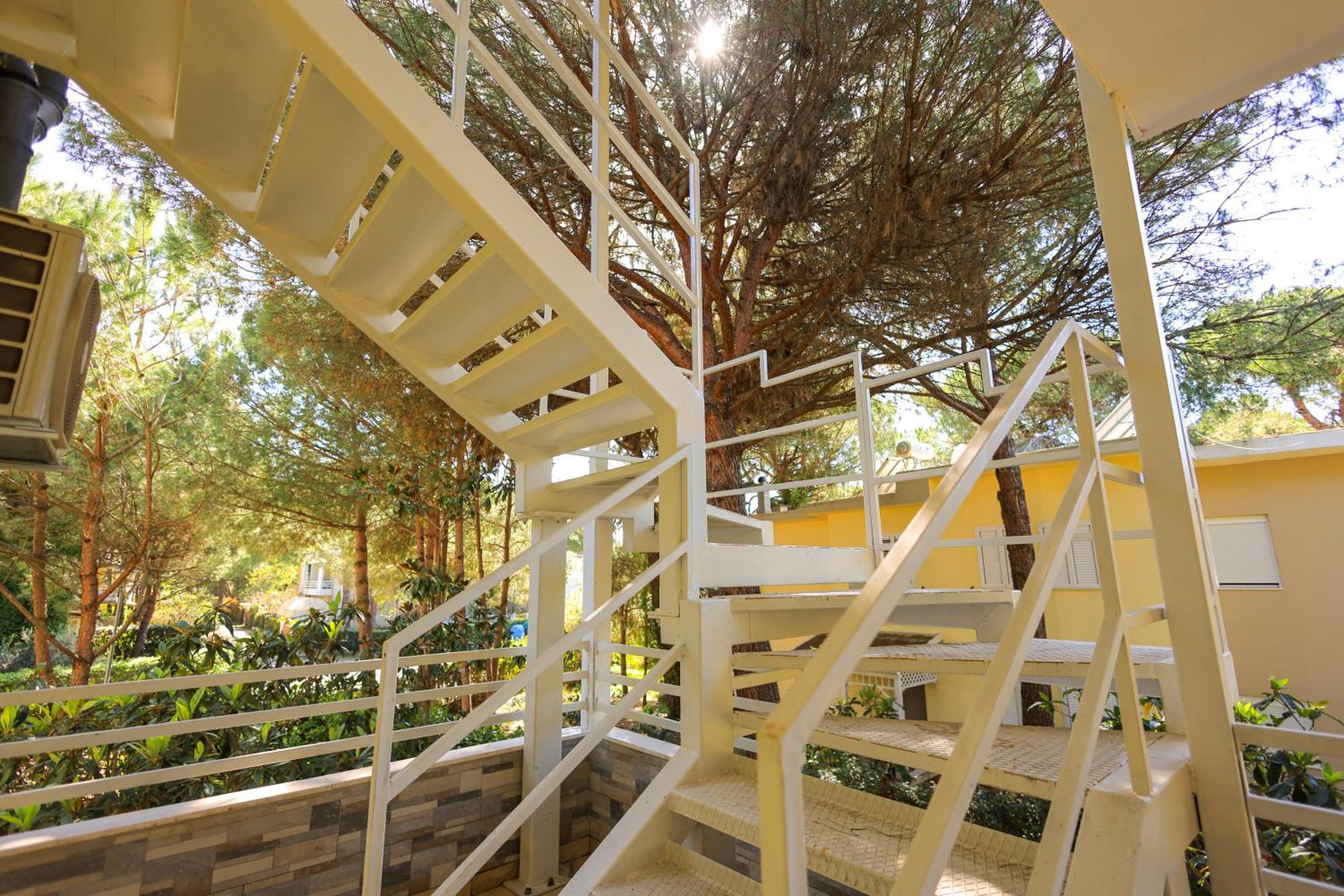 Grandstay Villa Perla Resort Durrës Esterno foto