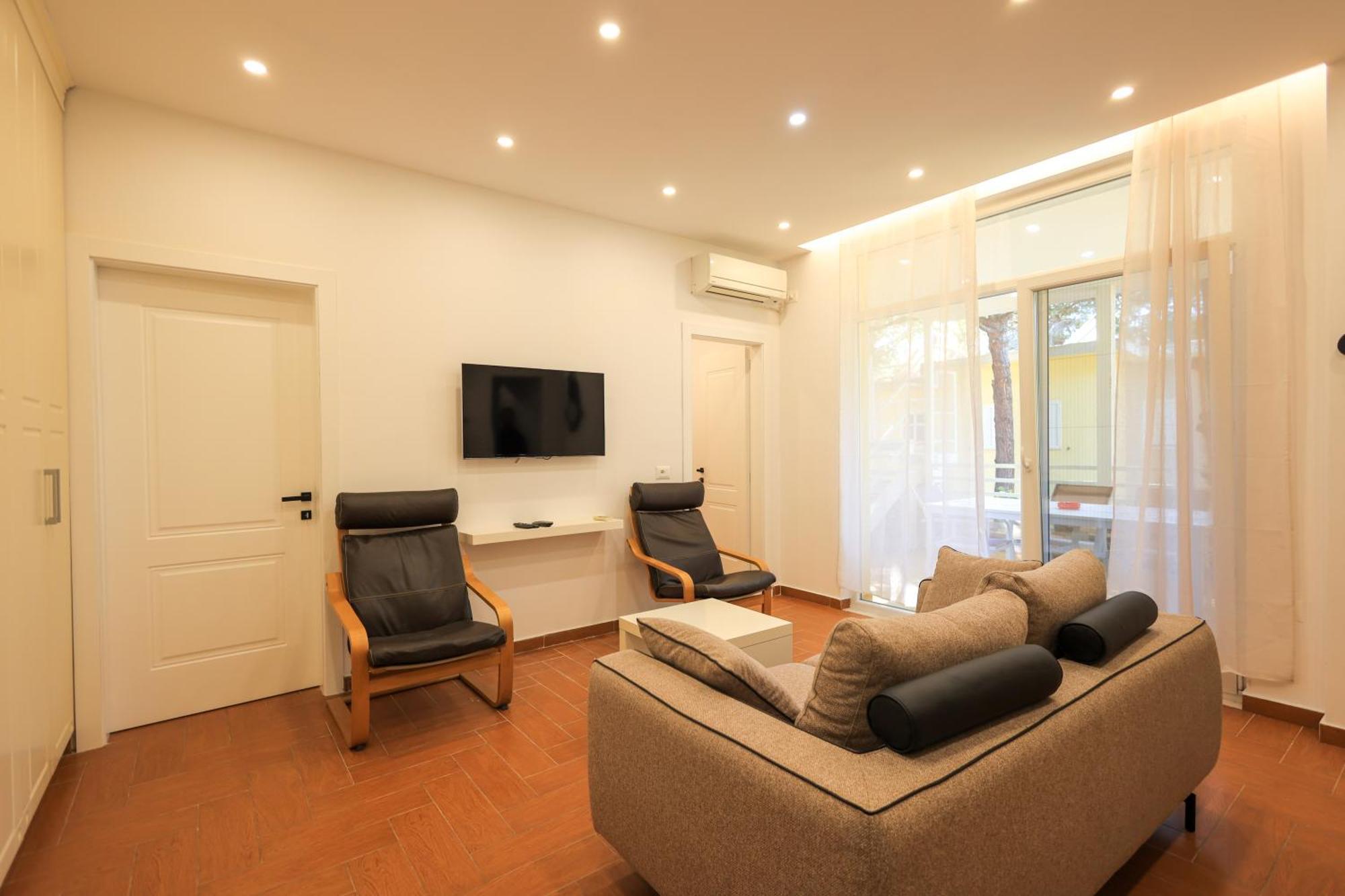 Grandstay Villa Perla Resort Durrës Esterno foto