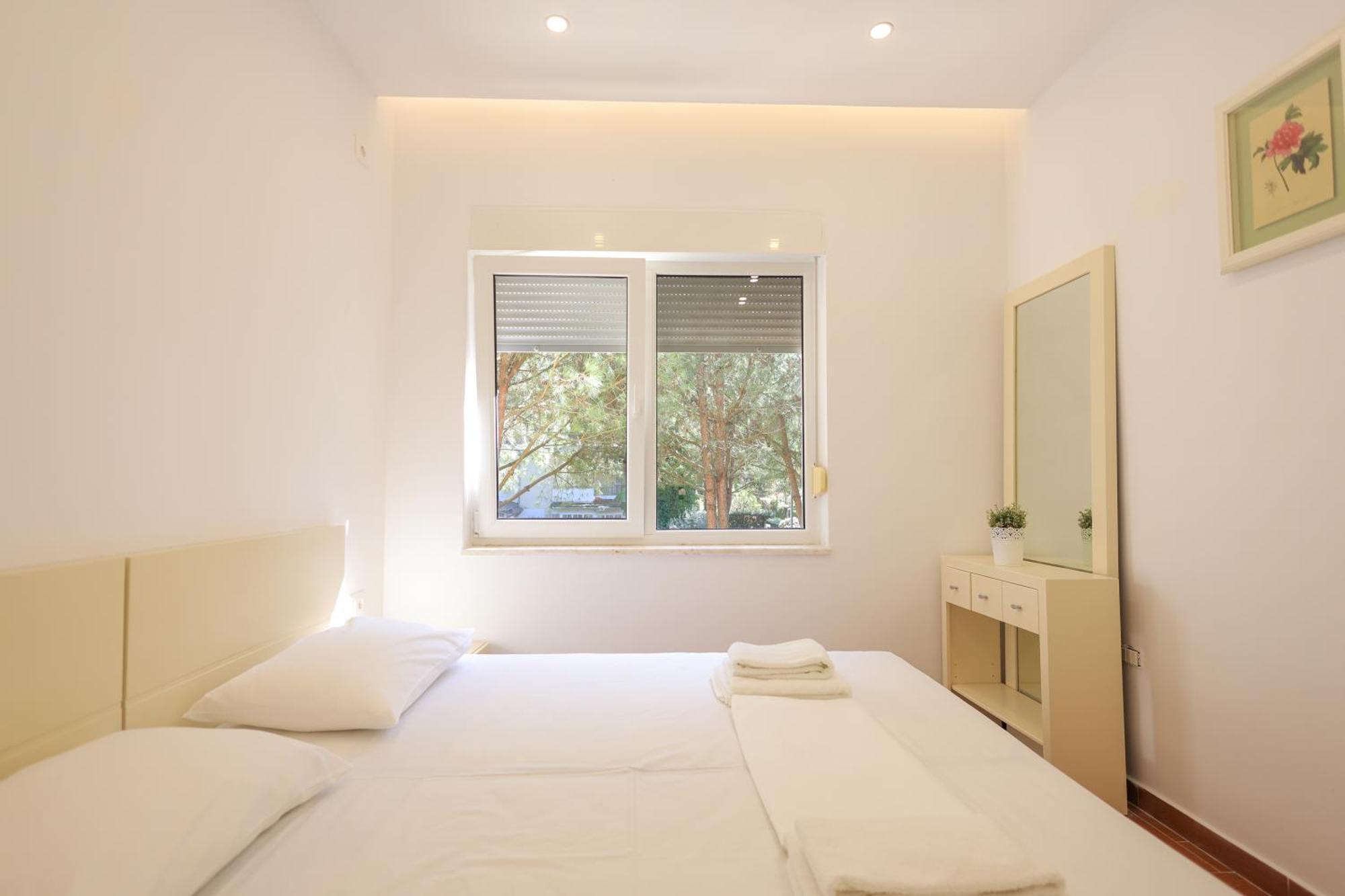 Grandstay Villa Perla Resort Durrës Esterno foto