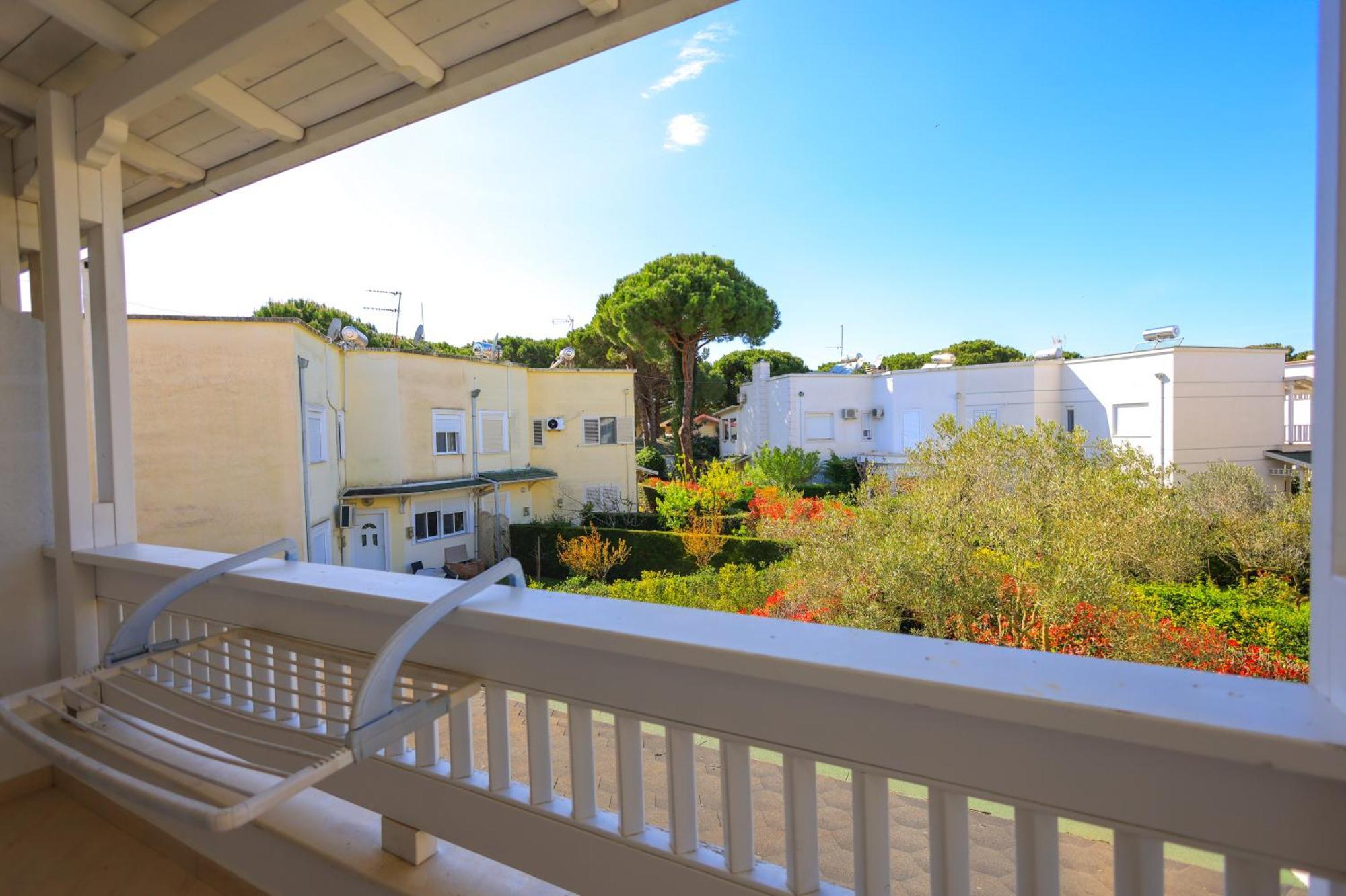 Grandstay Villa Perla Resort Durrës Esterno foto